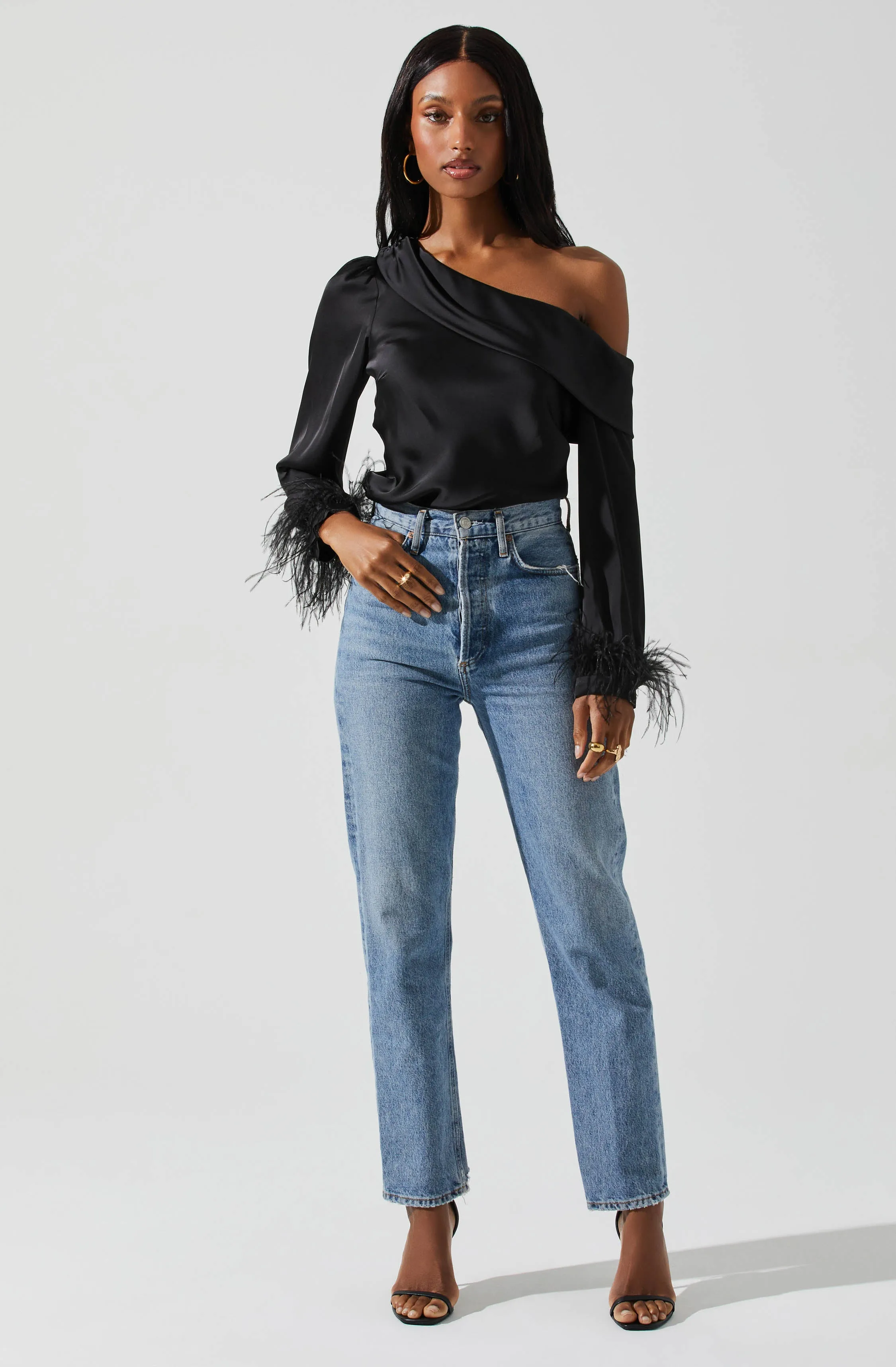 ASTR DAWN OFF SHOULDER FEATHER TRIM TOP Black