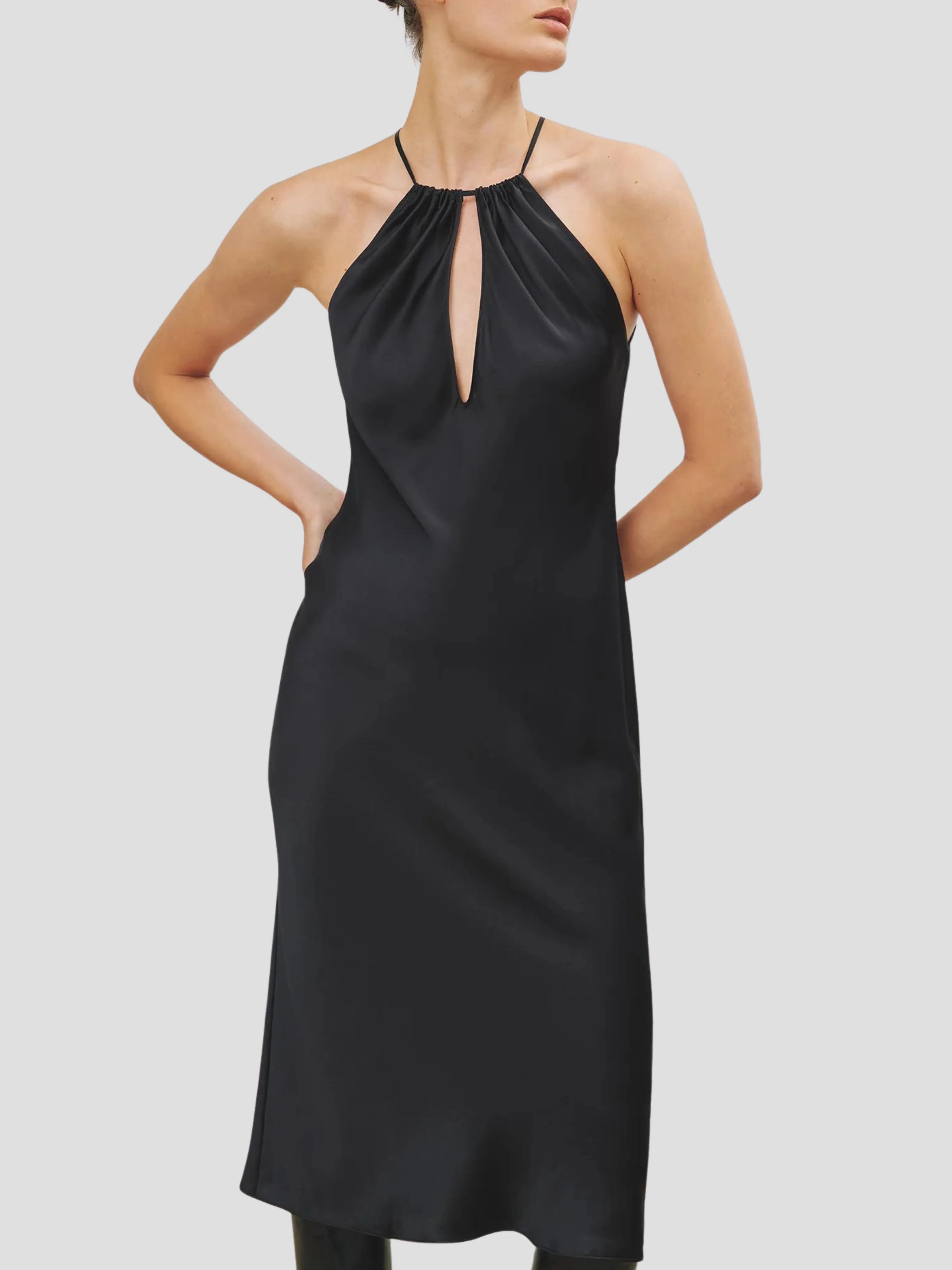 Elegante Silk Halterneck Dress