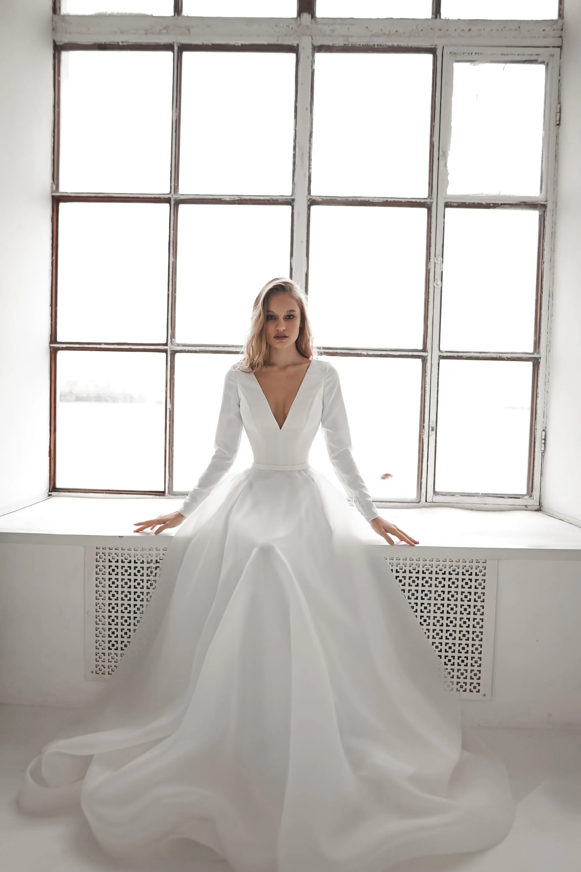 Minimalist Organza Wedding Dress Tayra