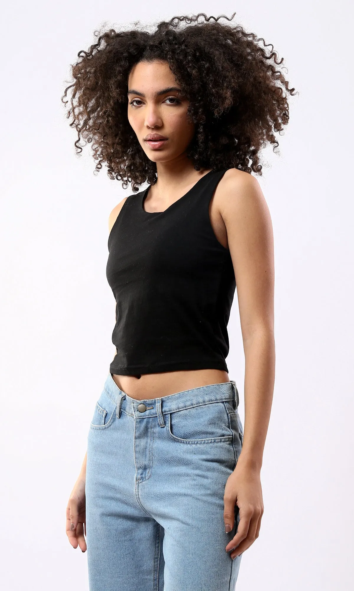 O178384 Wide V-Neck Black Short Tank Top